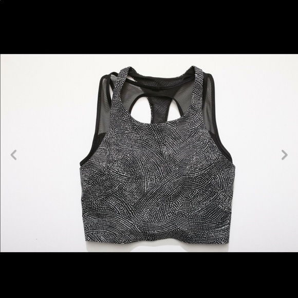 lululemon athletica Tops - Lululemon Cropped Tank With Built in Sports Bra